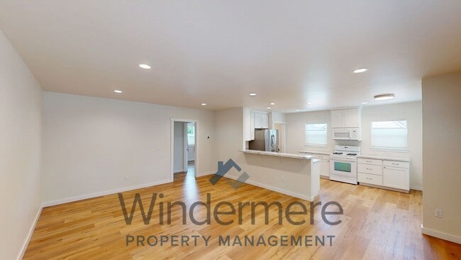 Photo - 834/836 Whitman Unit 834