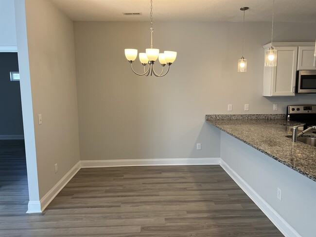 Photo - 711 Hobonny Lp