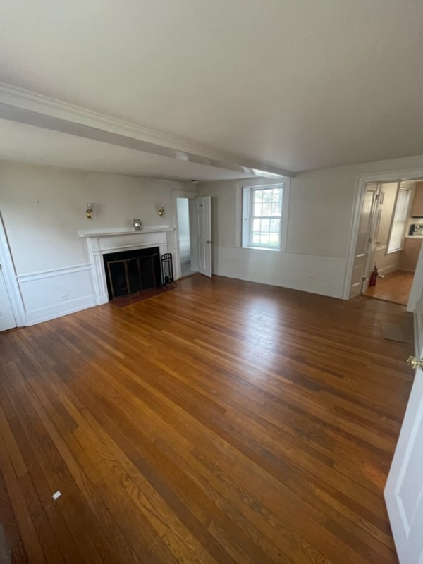 Building Photo - 395 Essex St Rental