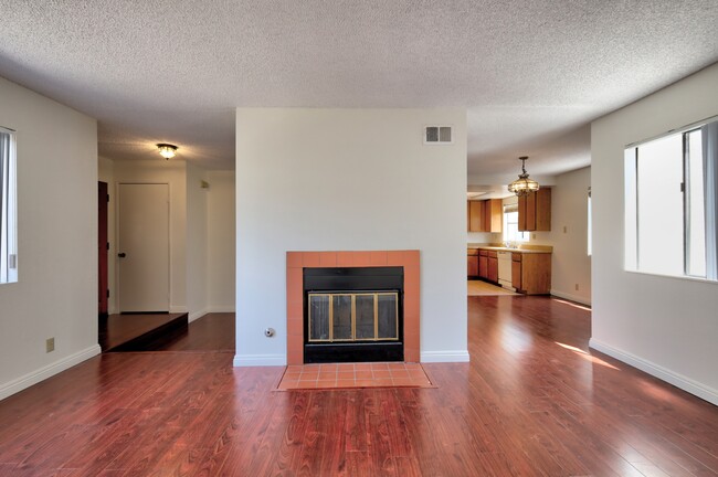 Photo - 1290 Elm Ave Townhome