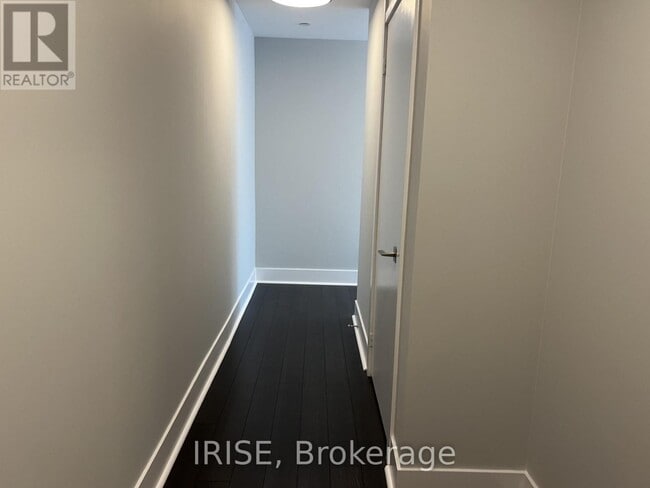 Photo - 32 Davenport Rd Unit 1807