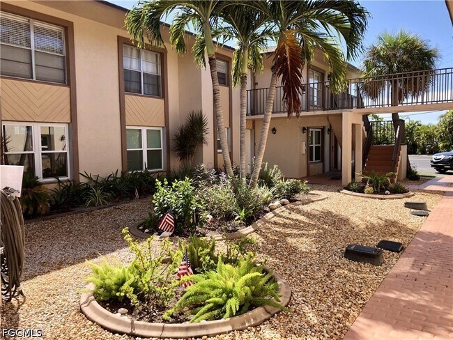 Photo - 16881 Davis Rd Unit 214