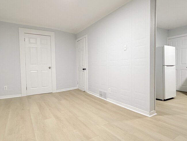 Photo - 1011 Albert Rd Unit 3