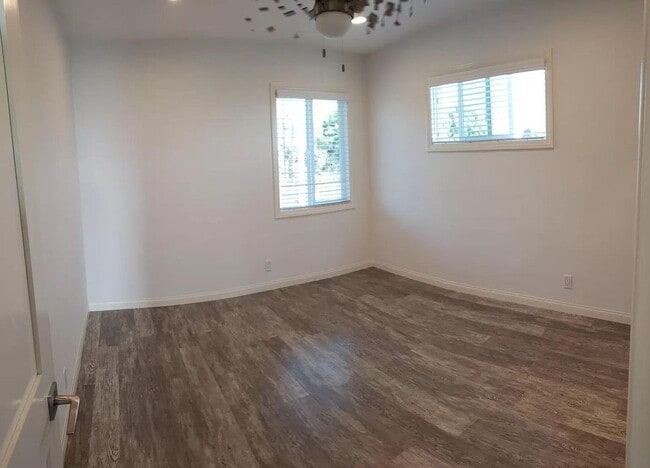 4201 Crest Dr