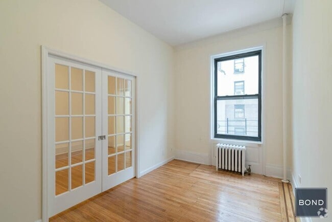 Building Photo - 218 W 72nd St Unit 4RE Rental