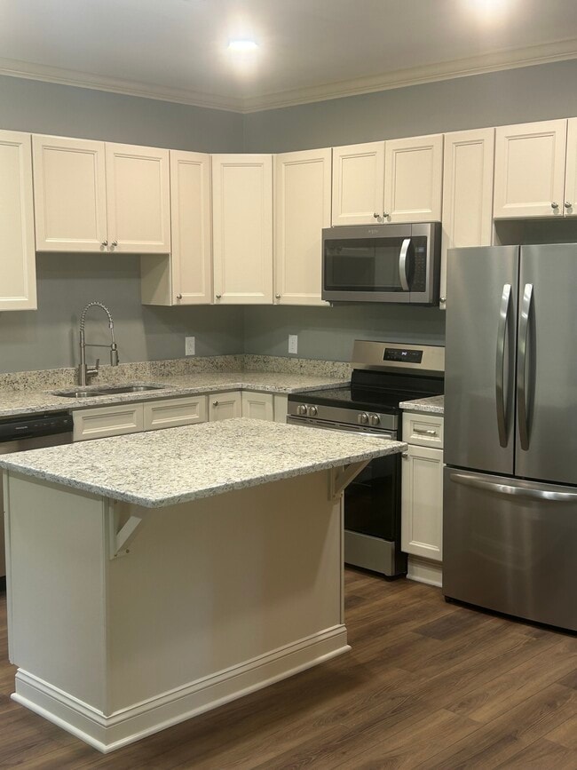 Photo - 143 Ferguson Ln Unidad 143 Ferguson Lane