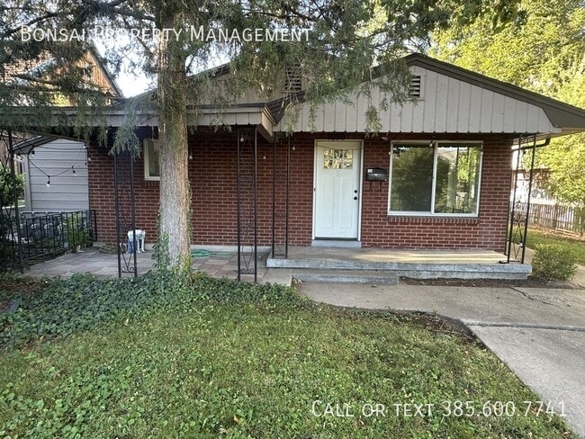 Building Photo - 1050 E 400 S Unit 5
