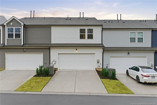 Photo - 245 Ribbon Rail St