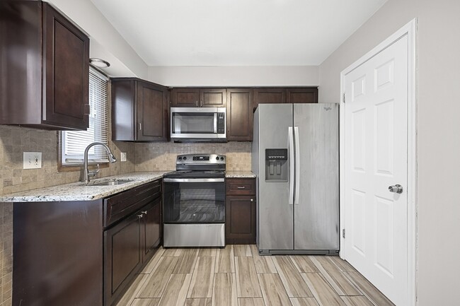 Photo - 51623 Mound Rd
