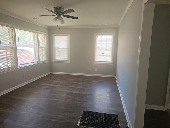 Photo - 3181 Radford Rd