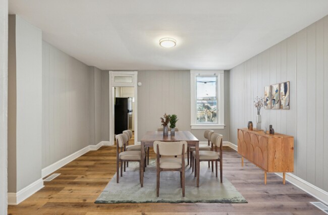 Photo - 30 N Abington Ave