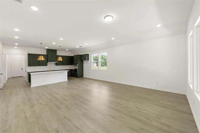 2121 Williams Rd