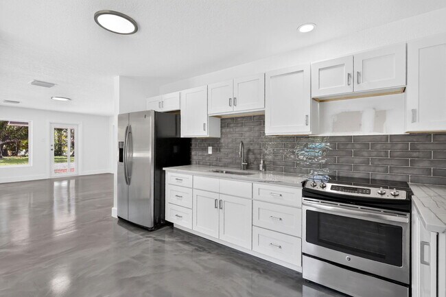 Photo - 5327 St Lucie Blvd