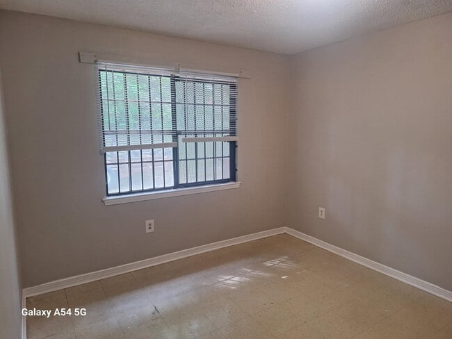 Photo - 2207 Wolf Ridge Rd