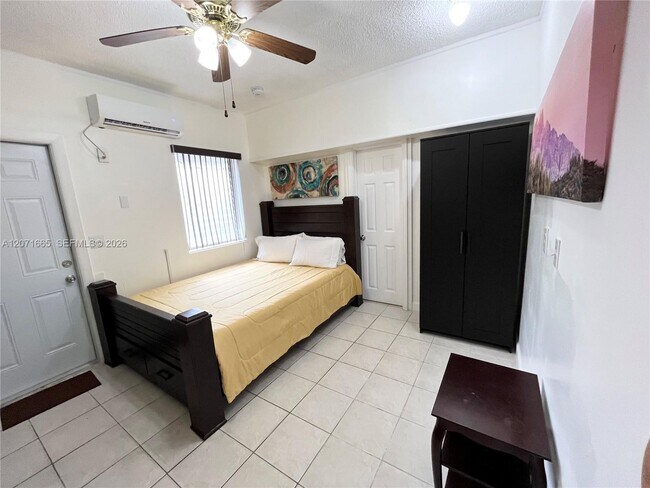 Photo - 3054 NW 18th St Unit 2