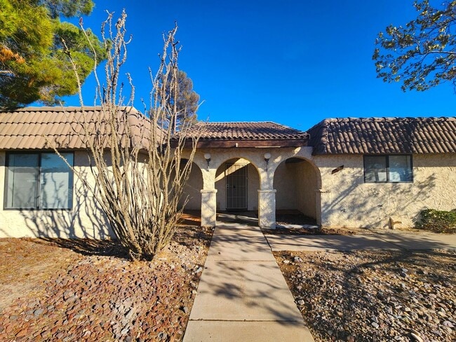 Photo - 3004 Missouri Ave