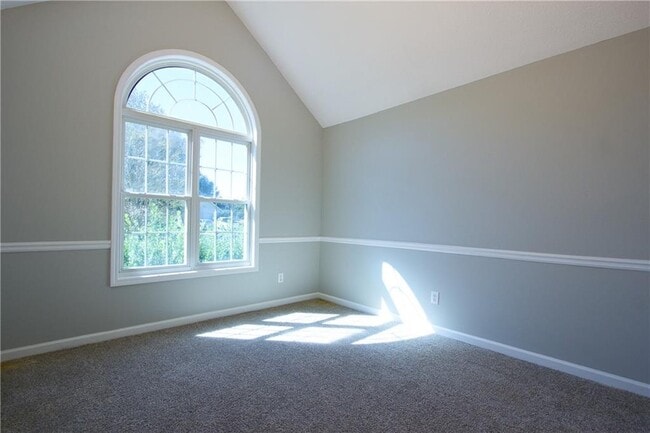 Photo - 350 Windermere Dr