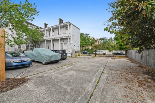 Photo - 1631 Esplanade Ave