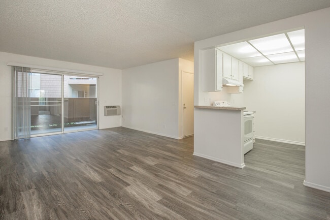 Photo - Fairway Village Apartment Homes