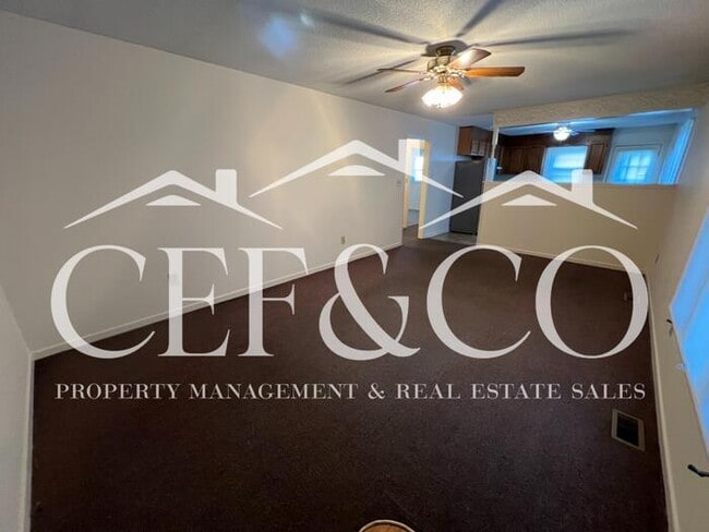 Beautifully maintained 2 bedroom 1.5 bathroom duplex, now available.