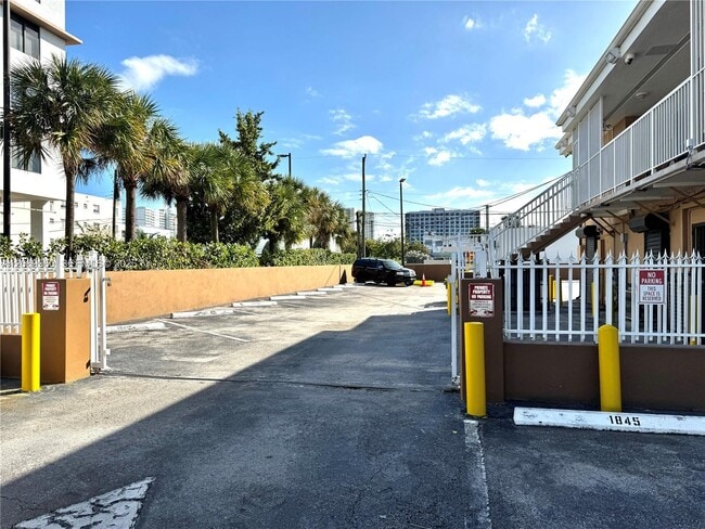 Photo - 1837 NW 17th Ave Unidad 1666