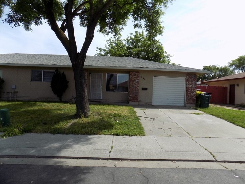 498 Hintz Ave