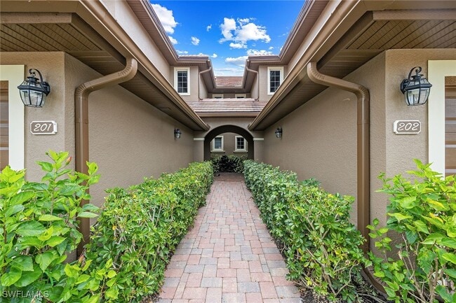 Photo - 6669 Alden Woods Cir Unidad 7-201