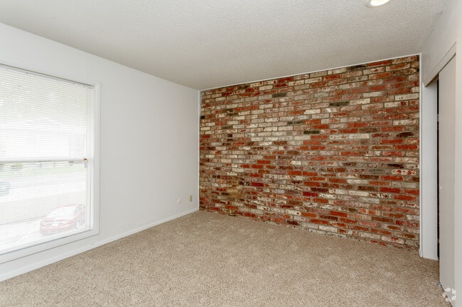 1BR, 1BA - Stone Creek