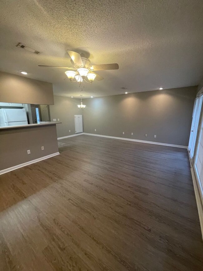 Photo - 212 Foxchase Ln Unit 212 Foxhase Lane