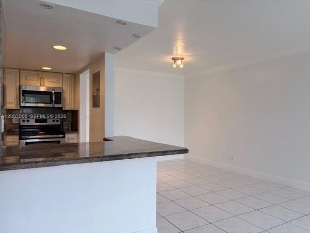 Photo - 3100 Riverside Dr Unit 103