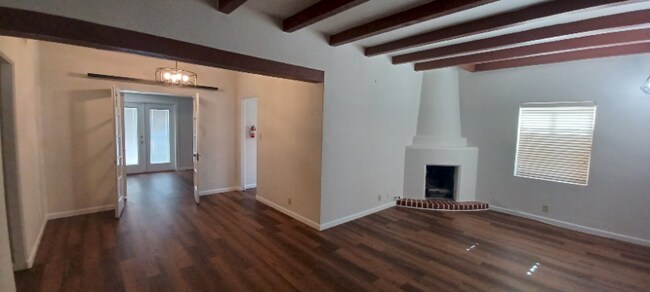 Photo - 2242 E Mabel St