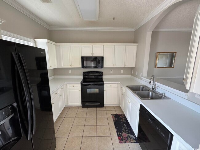 Photo - 600 Heathrow Dr