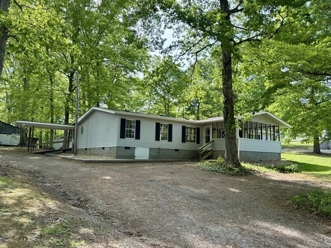 Photo - 229 Bateman Ln