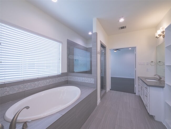Photo - 1113 Bunton St