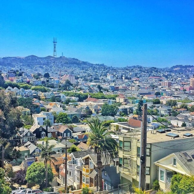 Building Photo - 500 Peralta Ave Unit 500