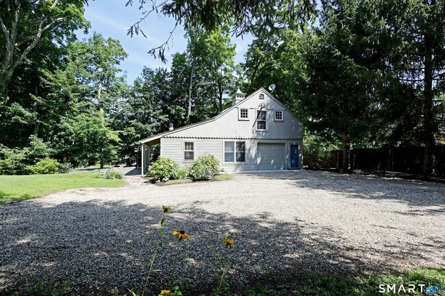 Photo - 15 Maple Shade Rd