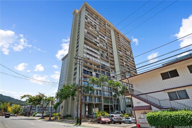 Photo - Spacious Studio in Makiki Plaza Available now!