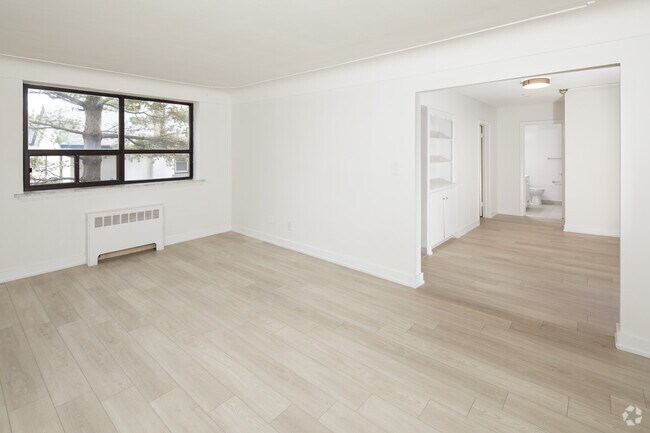 Interior Photo - Grant & Don