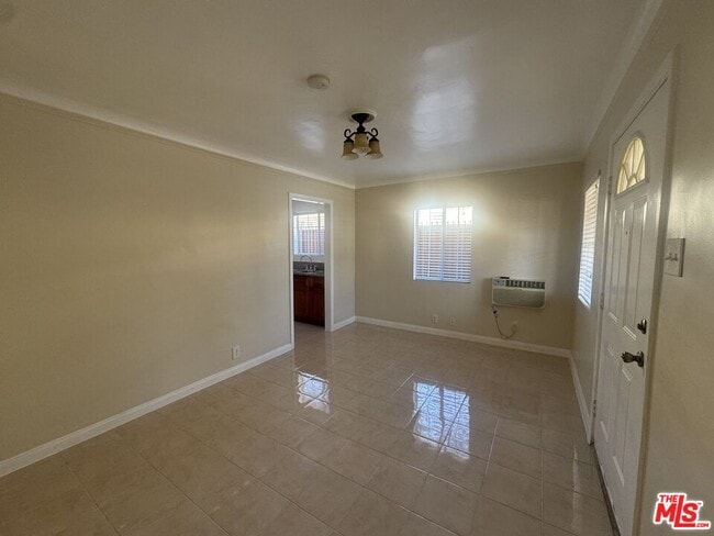 Photo - 319 N Coronado St