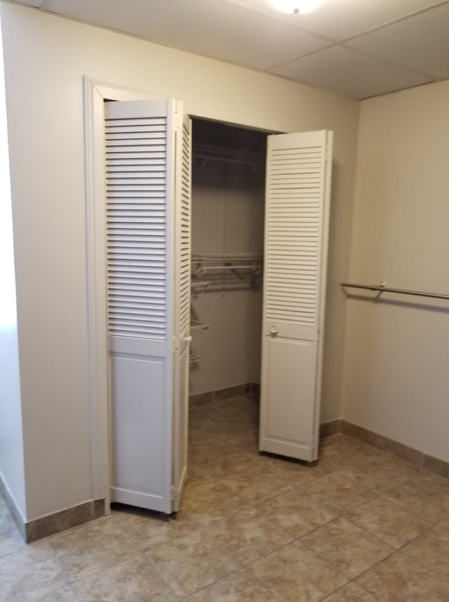 Apt 311 - The Kirk on Vine