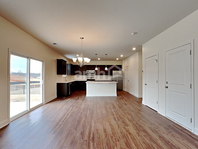 Photo - 111 Keyser Dr