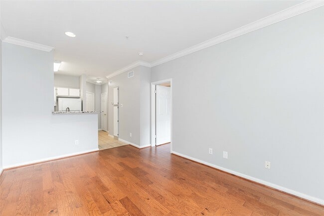 Photo - 3231 Allen Pkwy Unidad 1211