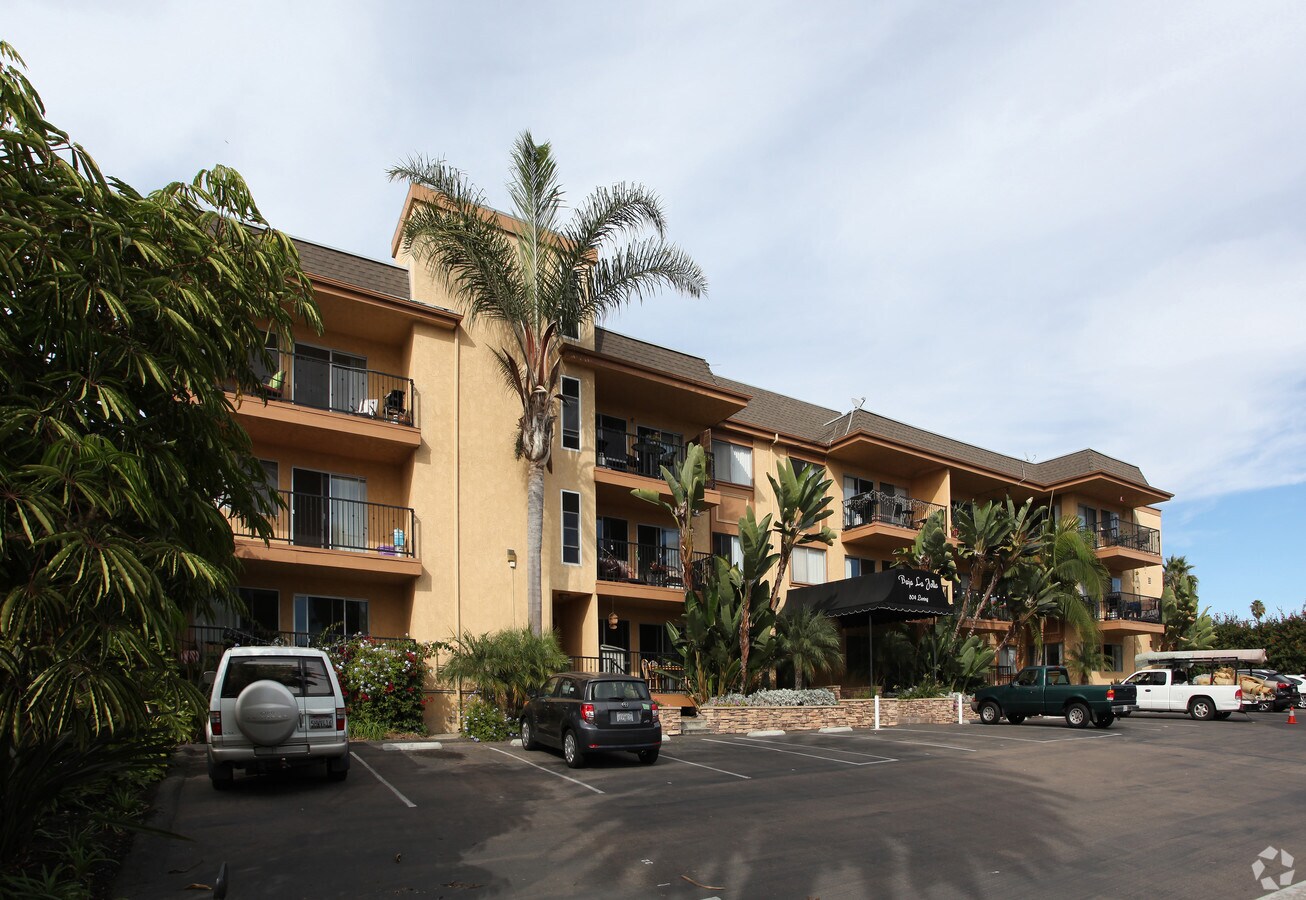 Photo - Baja La Jolla Apartments