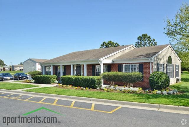 Building - Victory Village