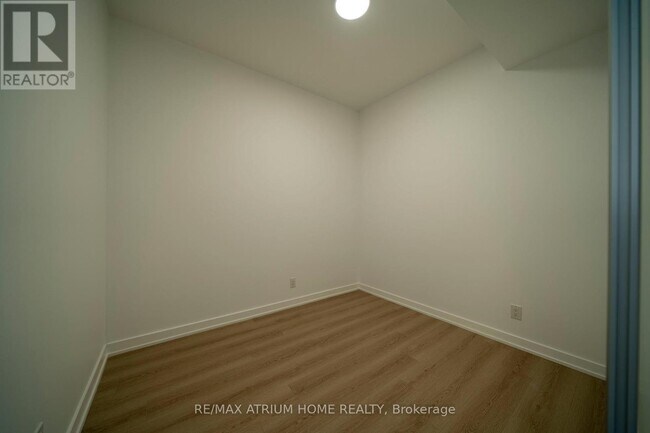 Photo - 100 Queen St E Unit 3707