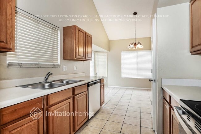 Photo - 822 E Gila Ln