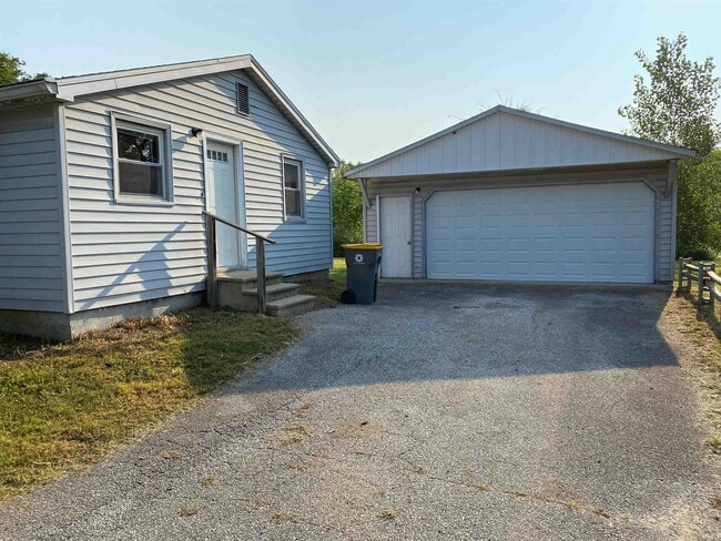 Photo - 2509 Camden Dr