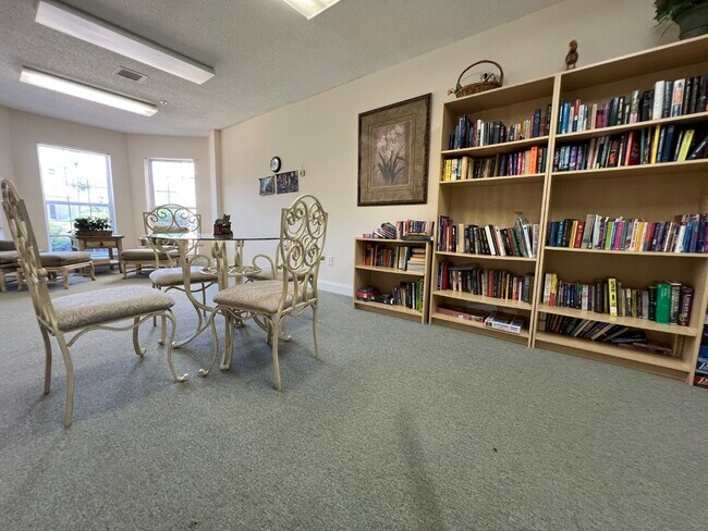 Laurel Oaks - Library