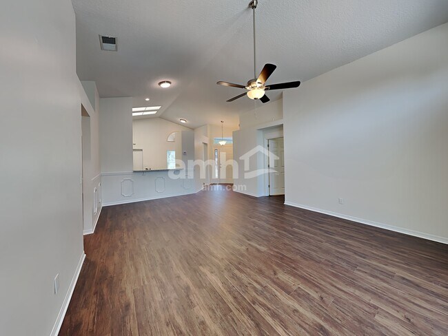 Photo - 11429 Kenley Cir