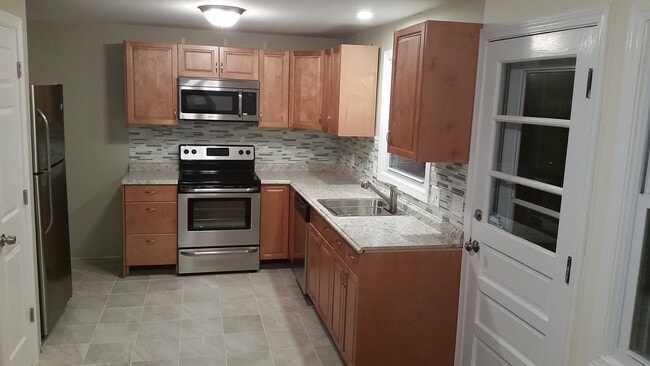 Photo - 115 Kensington Ave Unit 5